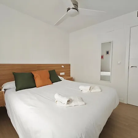 Plaza Pineda Apartment