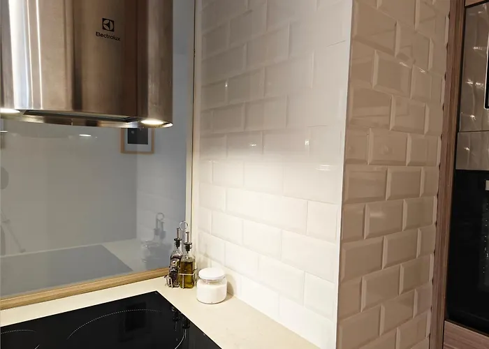 Plaza Pineda דירה