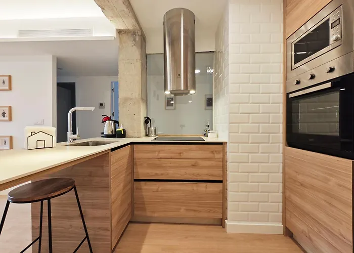 Plaza Pineda קורדובה